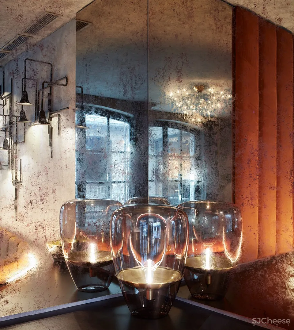 新作 | Formafatal + Machar&Teichman：布拉格 月球俱乐部