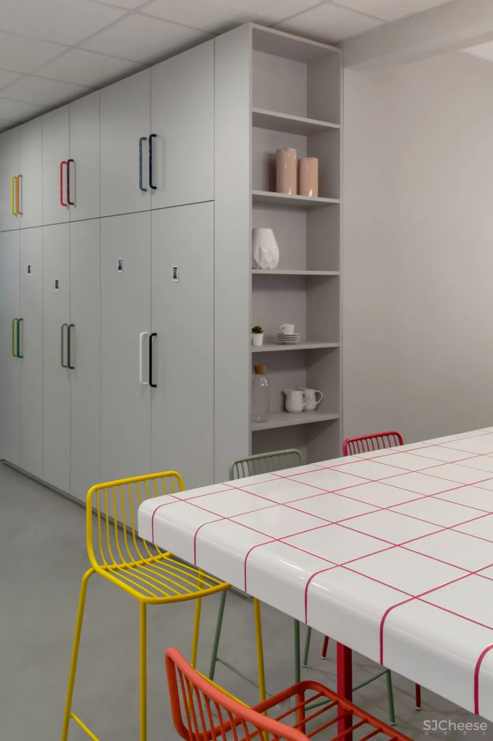 柏林550㎡色彩鲜艳的Futurice工作空间 Ester Bruzkus