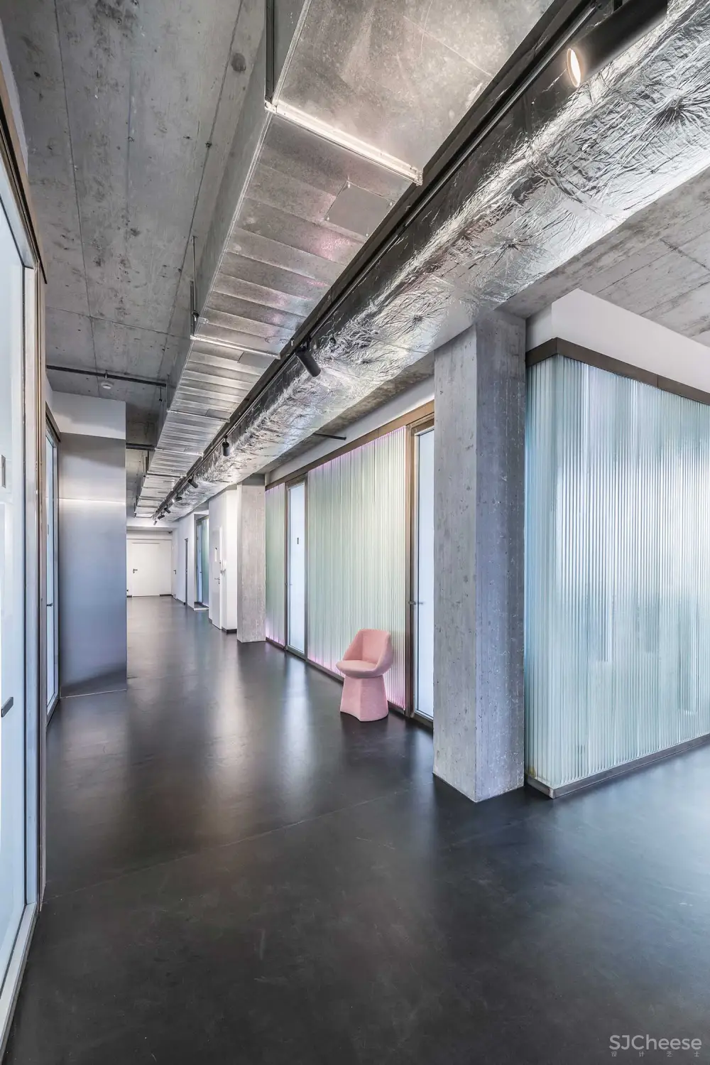 Studio Karhard | 柏林都市牙医诊所设计