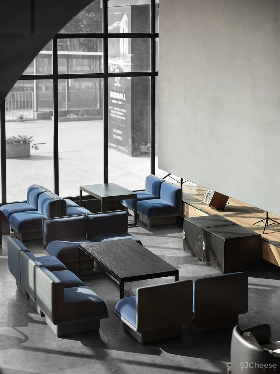 薄荷花园酒吧,河北 / 侯天天+李成+刘晓鲁