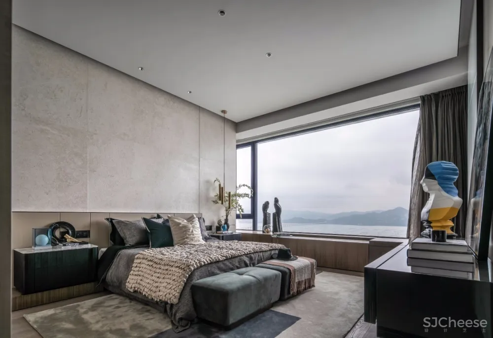 新作 | 775m² 深圳半岛城邦 270° 云海天幕超级顶复,无敌空中泳池