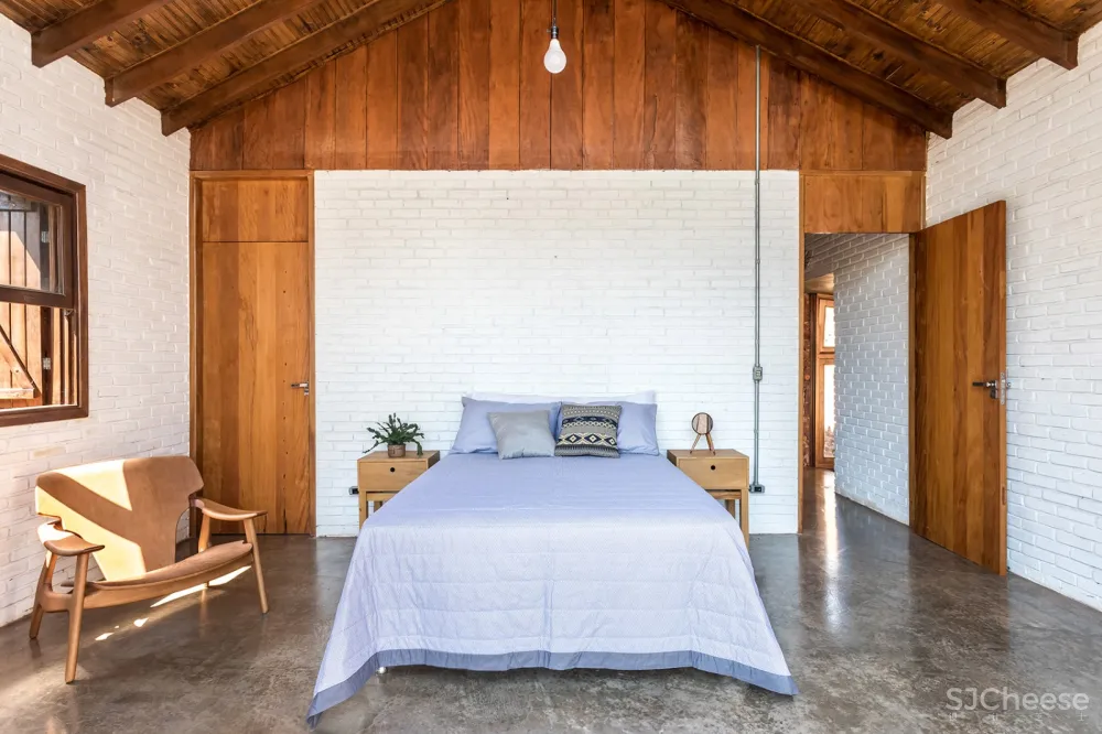 湖畔度假住宅 ，巴西 / Solo Arquitetos