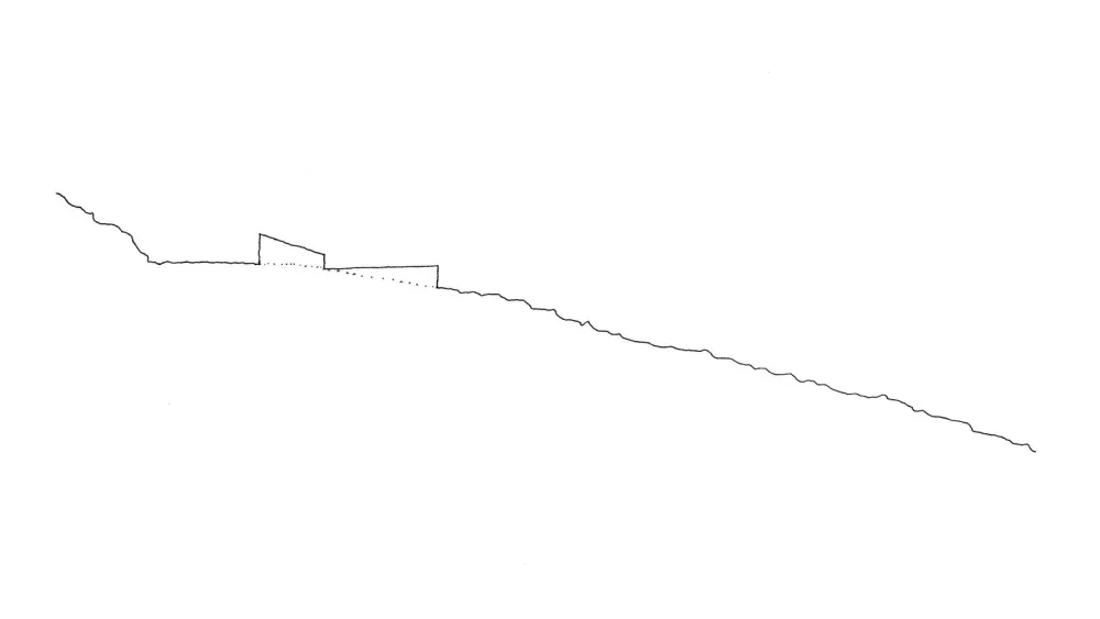 斜坡上的混凝土块 / Pereda Pérez Arquitectos