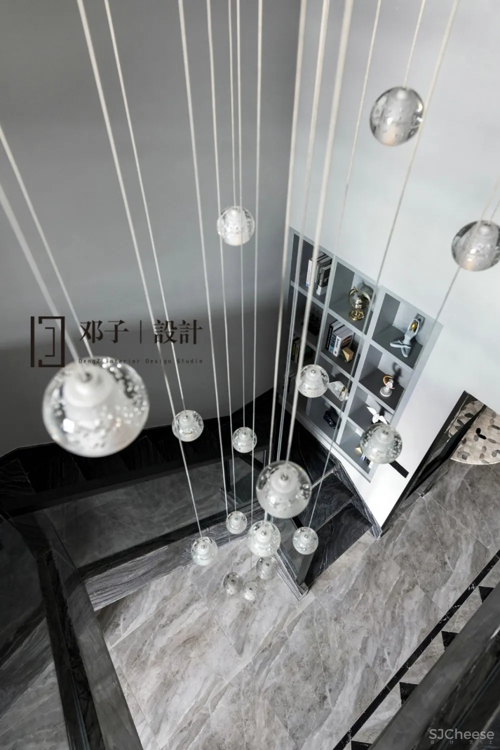 167㎡水晶灯与玛吉斯陀螺椅的完美会面 邓子设计