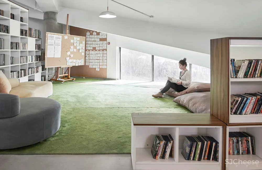 实力文化数码庄园办公楼，北京 / 艾迪尔