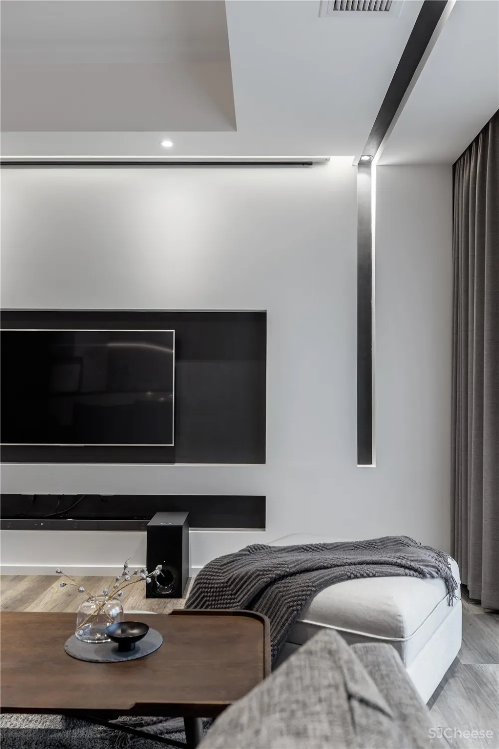 《漫画家日记》160㎡简约黑白灰 欢乐佳园装饰