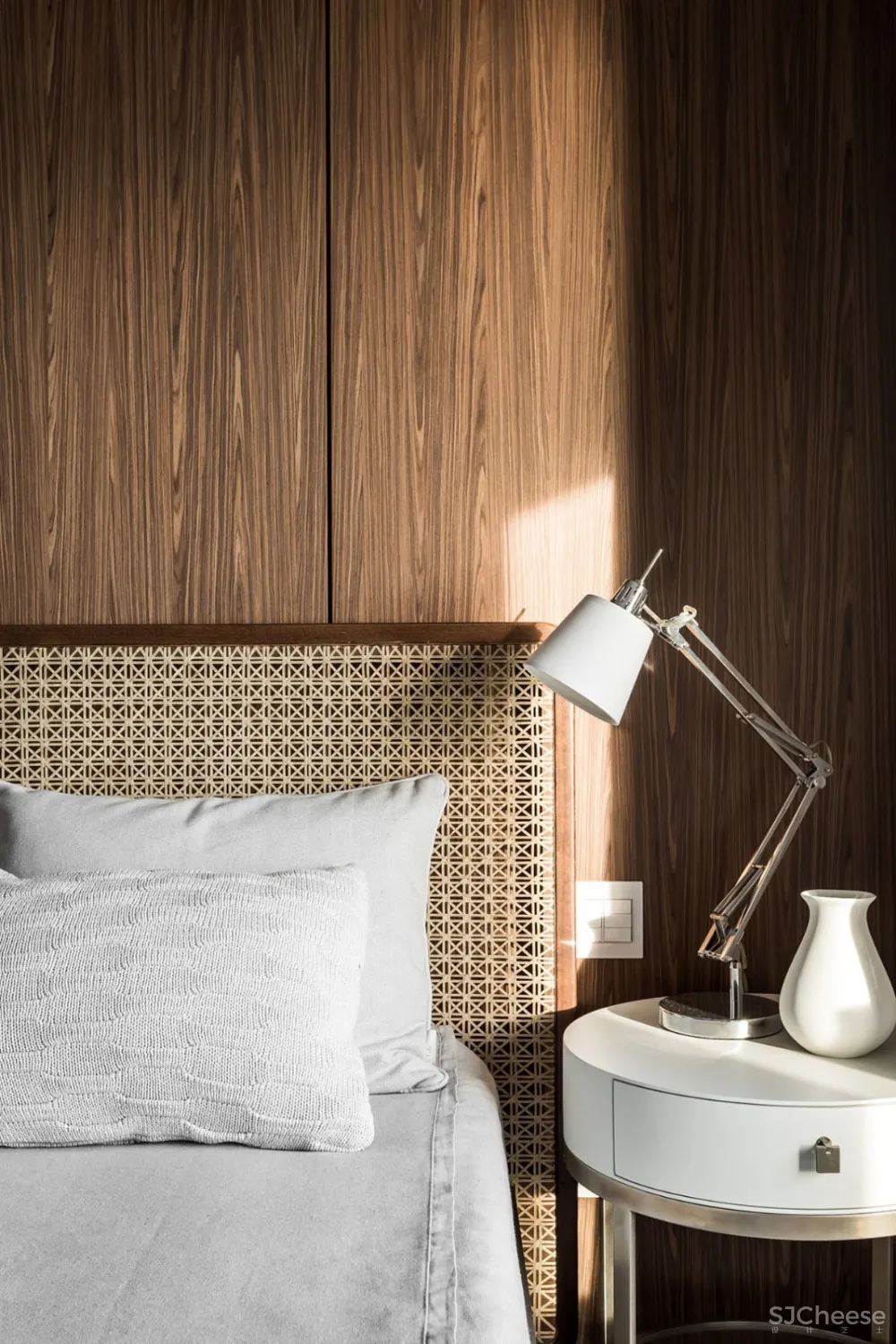 BST Architecture 光影之间的平衡