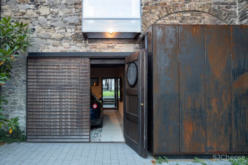 这栋联排别墅翻修后丨实在太潮了