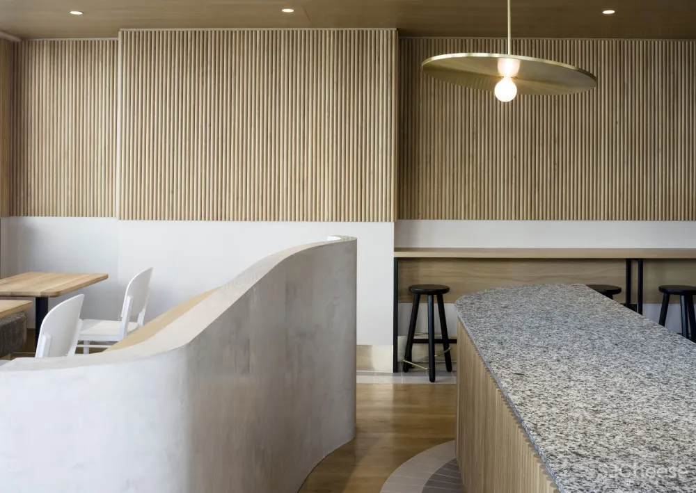 伦敦Penny Drop餐饮店 Golden