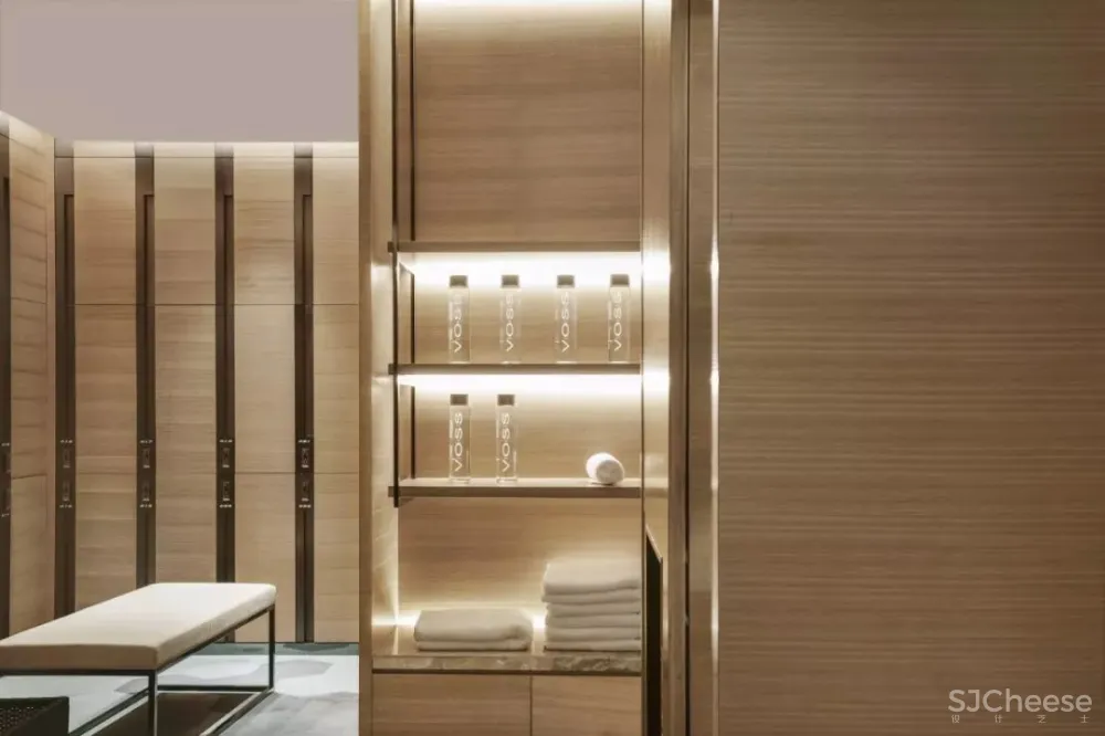 连自成年度力作!复星集团·BFC外滩金融中心空中健身会所