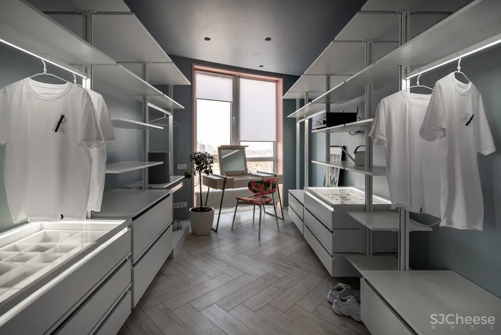 将活珊瑚橘色作为贯穿空间的灵魂丨每一天都是colourful day