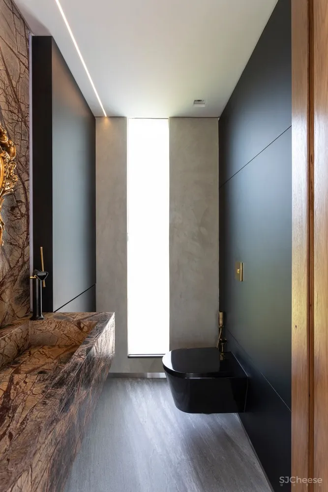 Estúdio Cláudio Resmini | 巴西湖畔三层别墅