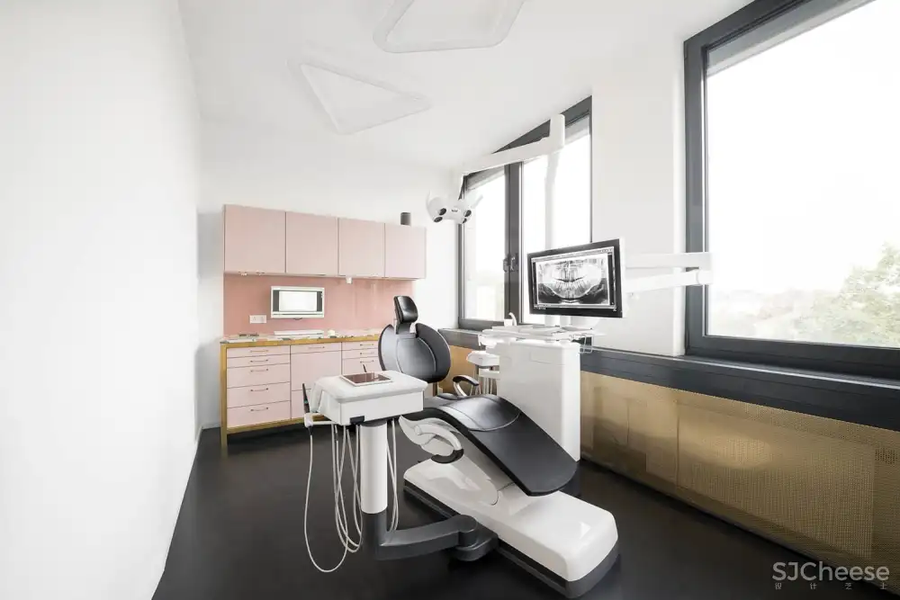 Studio Karhard | 柏林都市牙医诊所设计