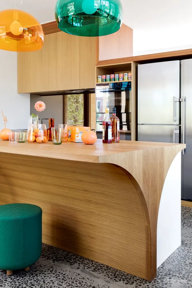 现代主义之家改造/ WOWOWA Architects