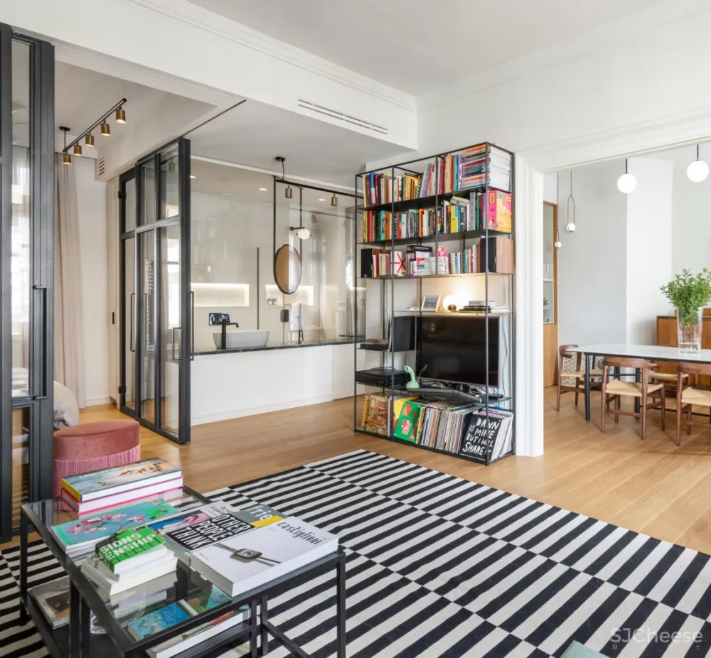 黑框隔断+水磨石丨新古典也可以这么玩