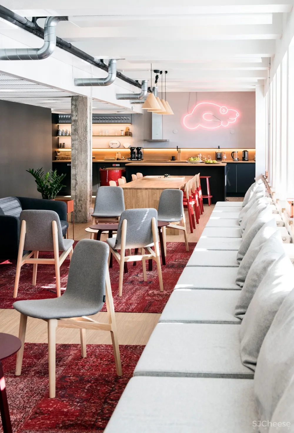 Fraktio新的办公空间，让员工有种宾至如归的感觉 Franz Designs