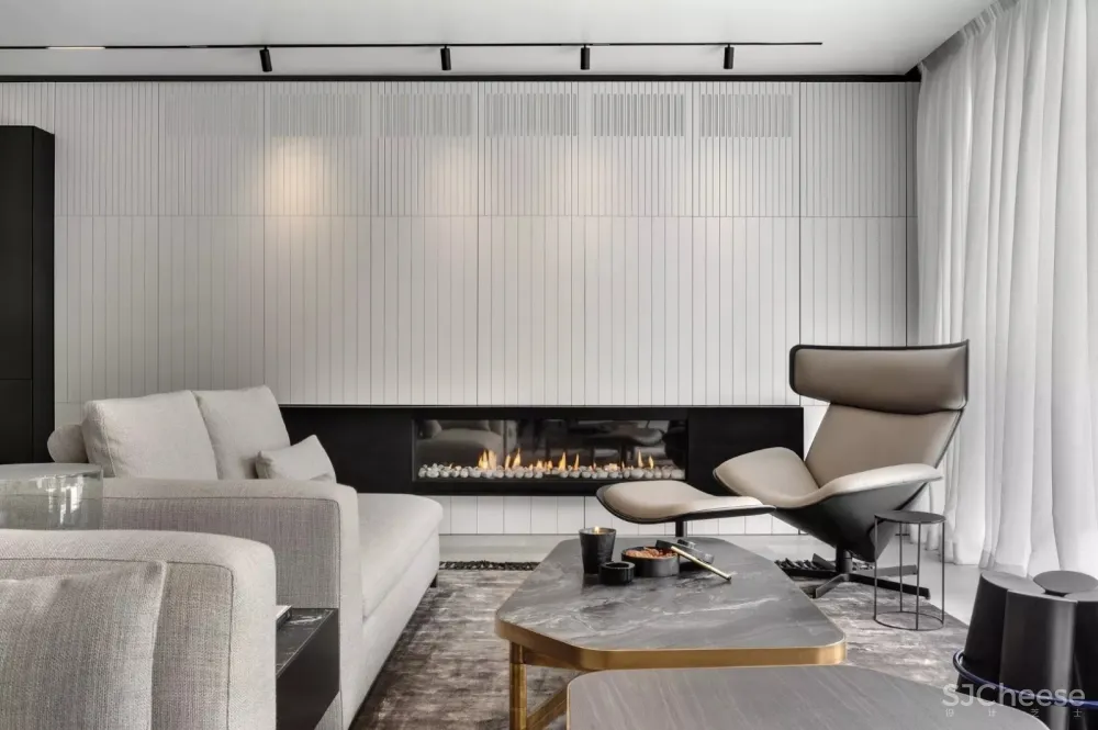 黑白灰品质感大宅 Aviram Kushmirski