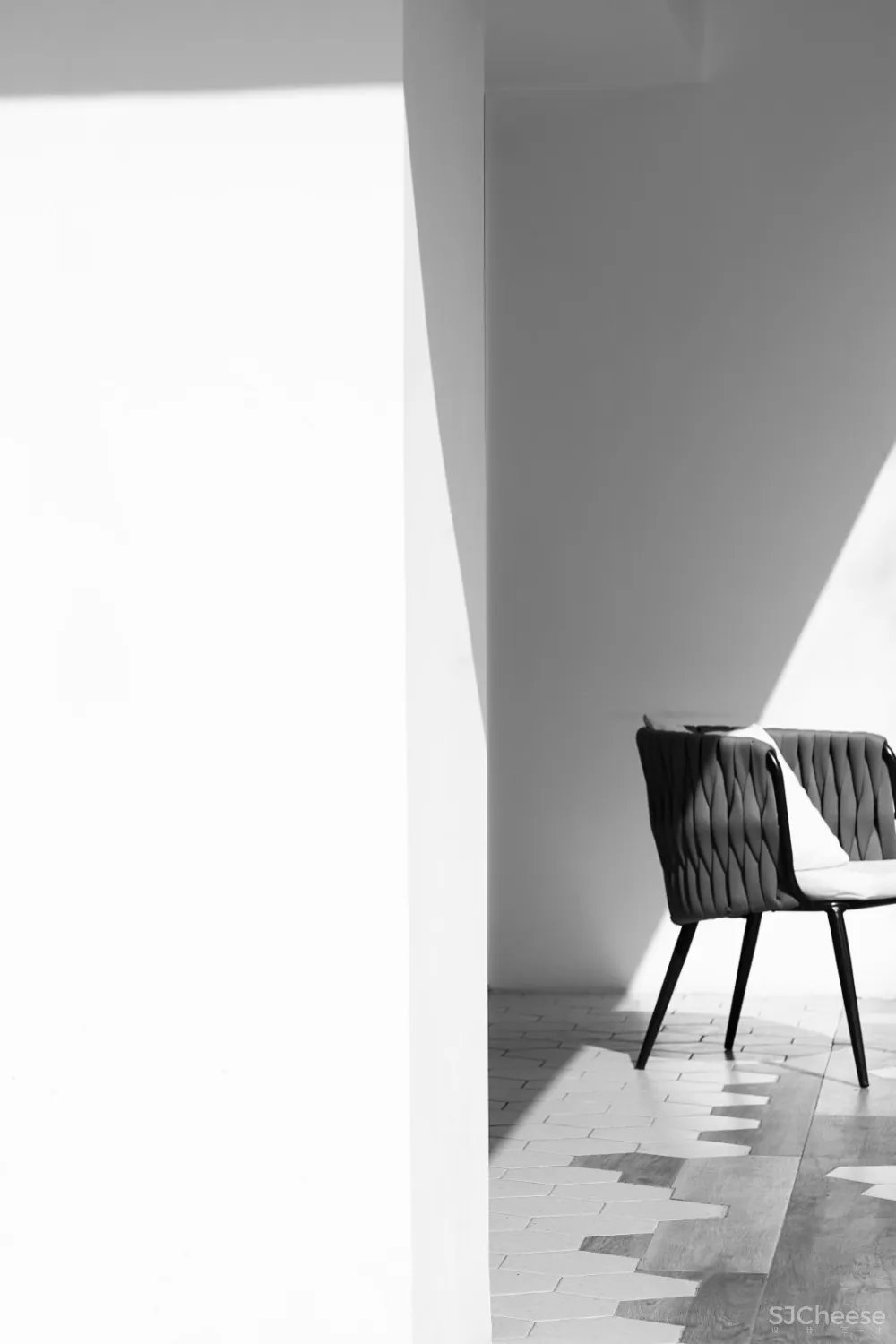 你会不会忽然的出现,在街角的咖啡店!