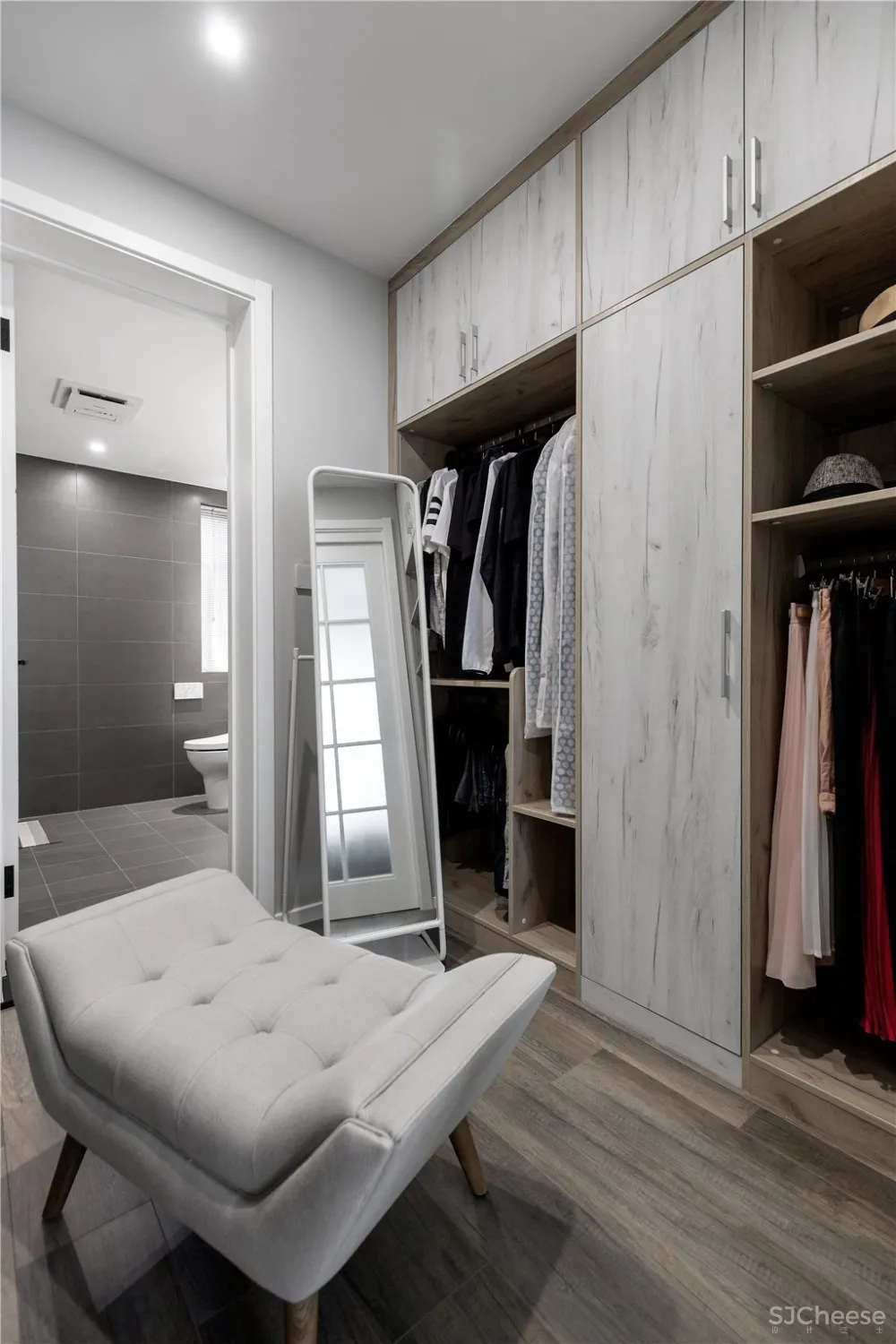 《漫画家日记》160㎡简约黑白灰 欢乐佳园装饰