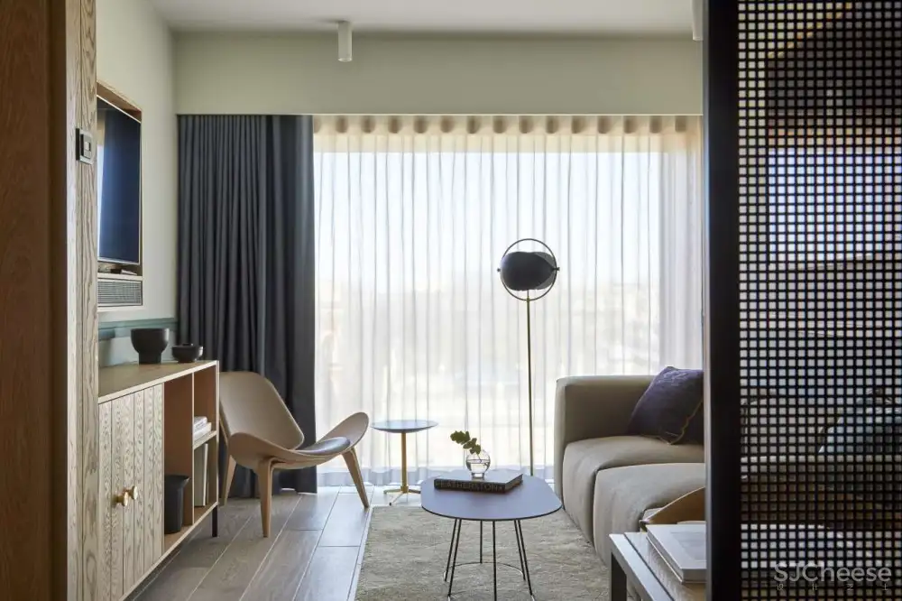 波兰现代工业的精致与活力，PURO酒店 SUPER FUTURES