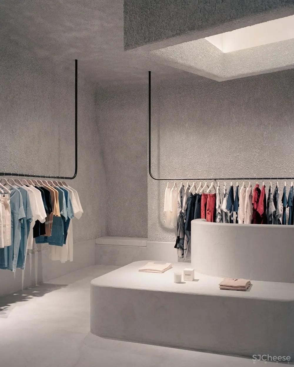 不走寻常路！这家服装店用粗糙混凝土打造高级文艺范 Studio Goss