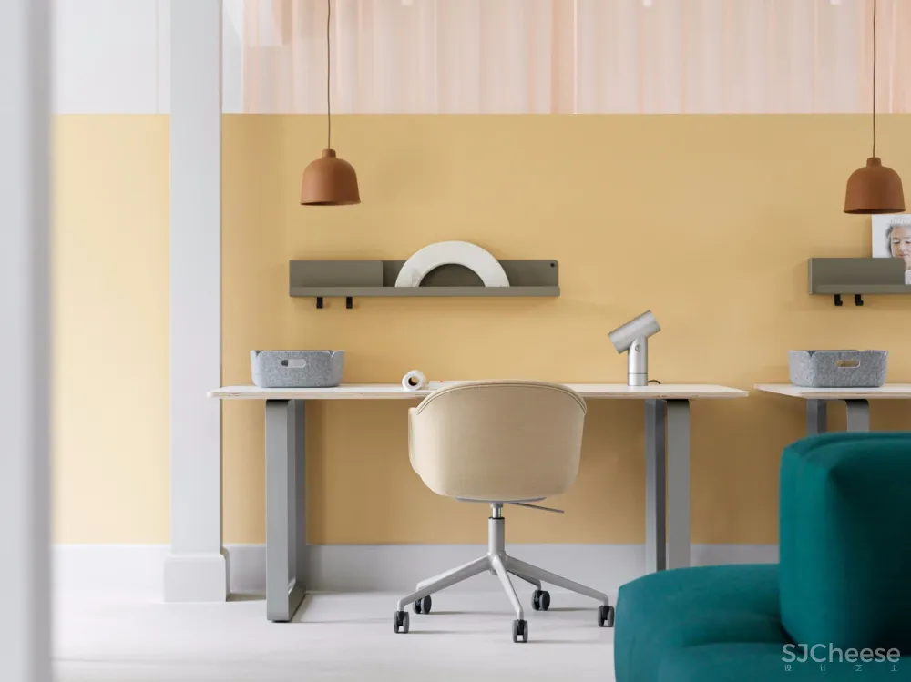首发 | 丹麦家具品牌 Muuto:扩建浅色系哥本哈根办公空间