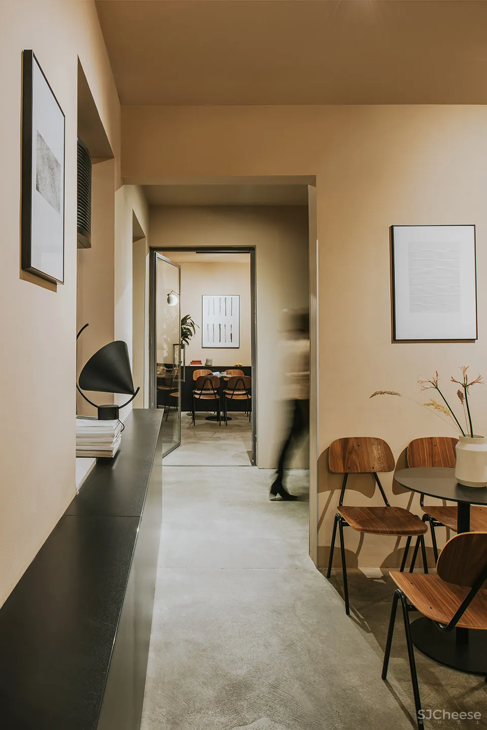 远离城市喧嚣嘈杂的绿洲,克罗地亚Regular酒吧 Regular Company