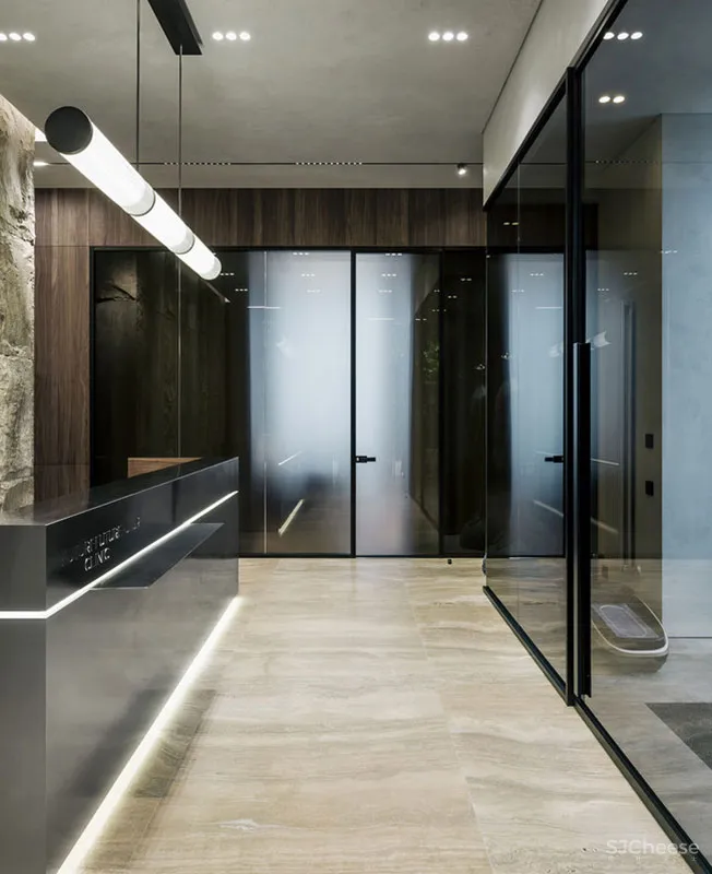 隐私问题和顾客舒适度之间找到平衡点，ReFuture美容诊所 YØDezeen Architects