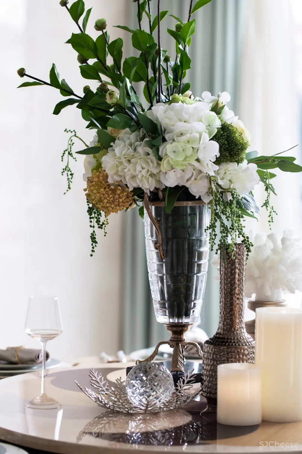 魅无界设计丨颐和山庄别墅:在3000㎡独栋别墅中,聆享优雅法式生活意境