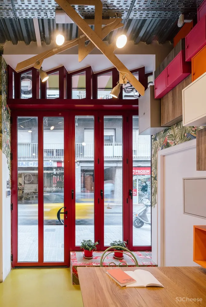 Clementina 联合办公空间 / Izaskun Chinchilla Architects