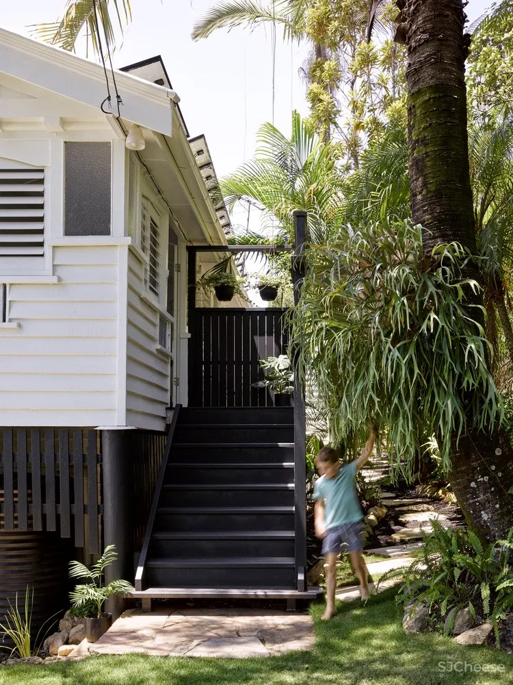 蓝花楹之家，白色住宅体现南澳风情 / SP Studio