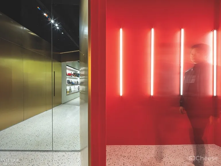 Spacemen为在线零售商打造前卫的上海店