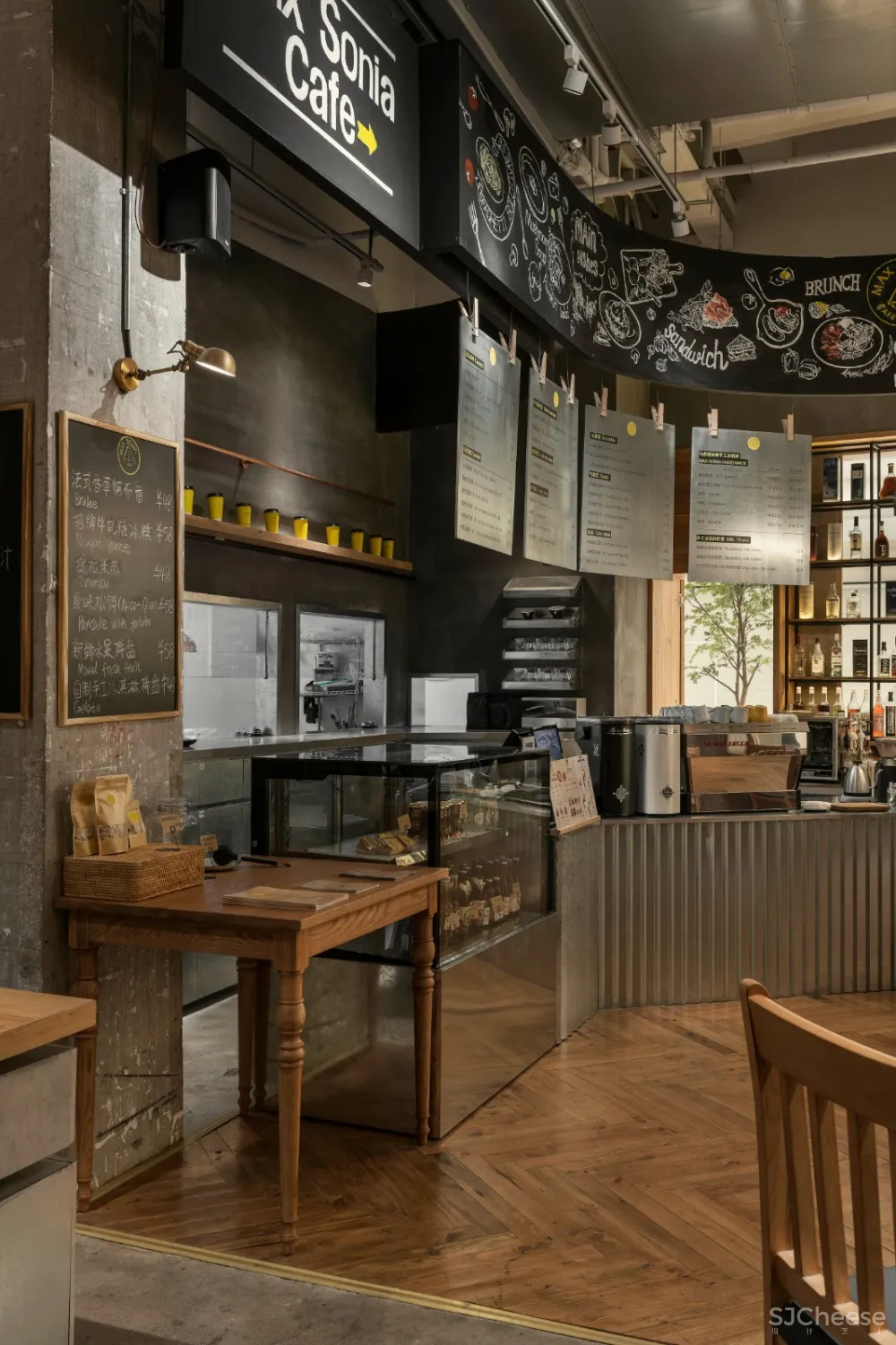 低成本实验性城市工业感咖啡馆,马苏娅咖啡 宣驰设计