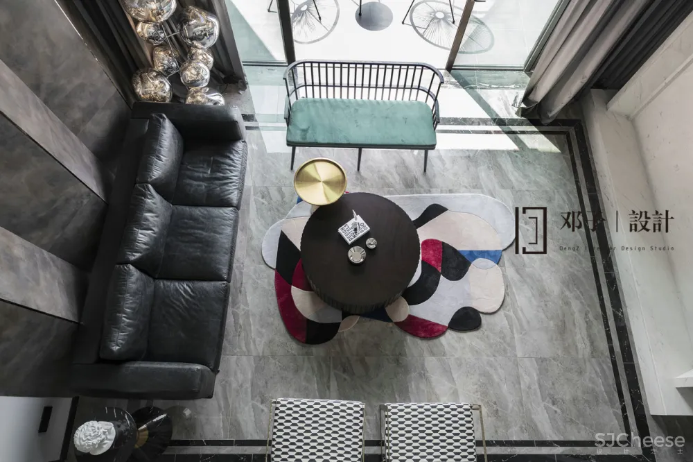 167㎡水晶灯与玛吉斯陀螺椅的完美会面 邓子设计