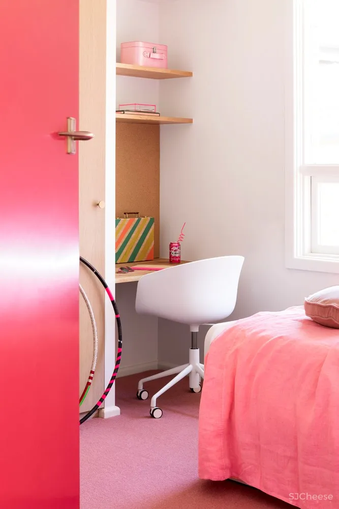 现代主义之家改造/ WOWOWA Architects