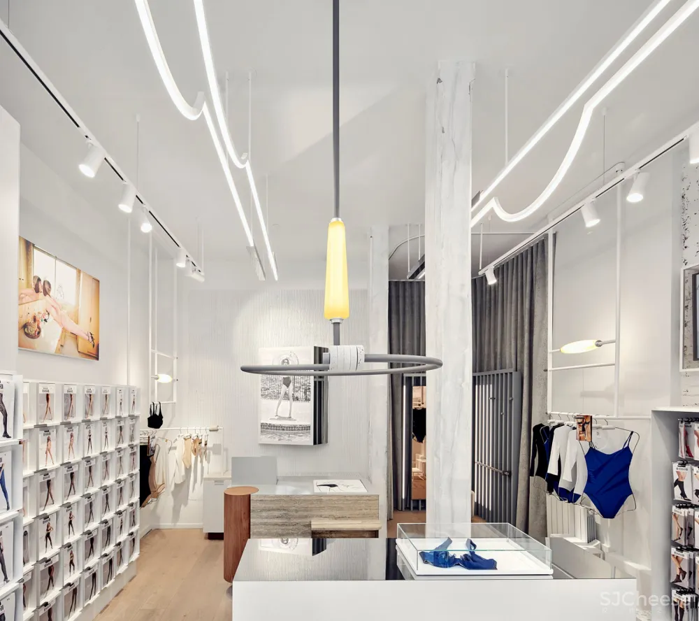 Wolford巴黎店，法国 / Studio Modijefsky