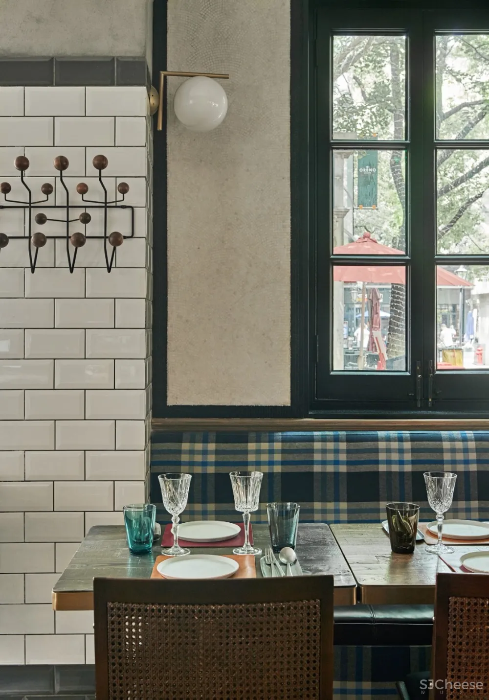 Baptiste Bohu作品 | POLUX,前卫法式休闲酒馆