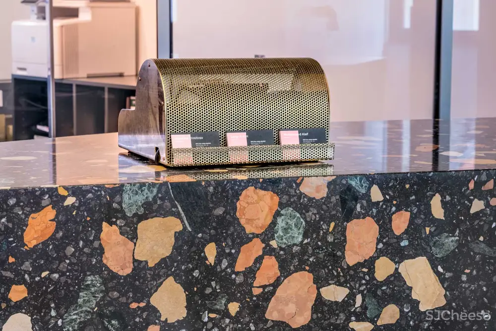 Studio Karhard | 柏林都市牙医诊所设计