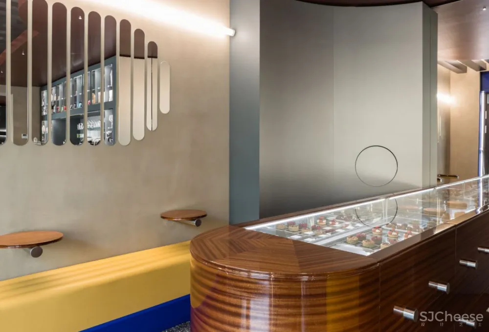 集咖啡、酒吧和甜品于一体的米兰时尚小店 Salvatore Massone