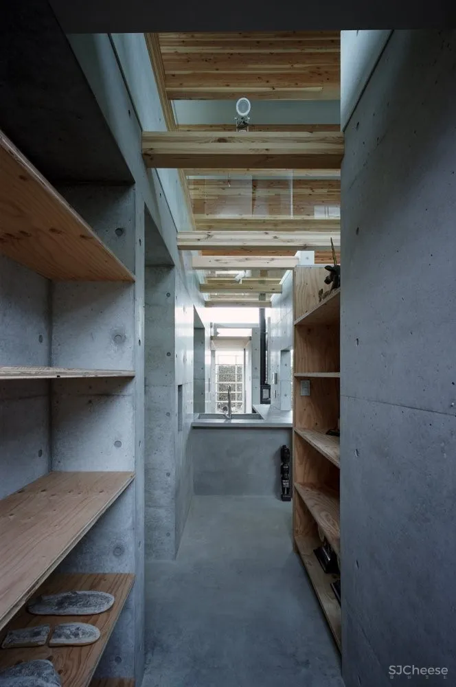 神户北小屋,打破传统空间划分方式 / 藤原室建筑设计事务所