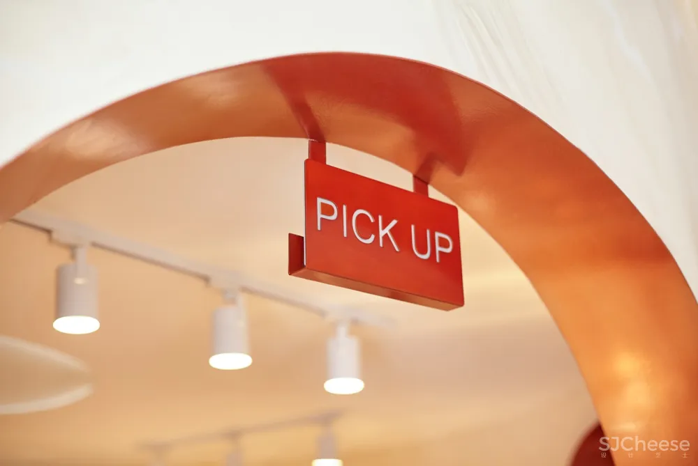 “兔子洞”抽象形式与自然元素的结合，Casa Lapin咖啡店 Taste Space