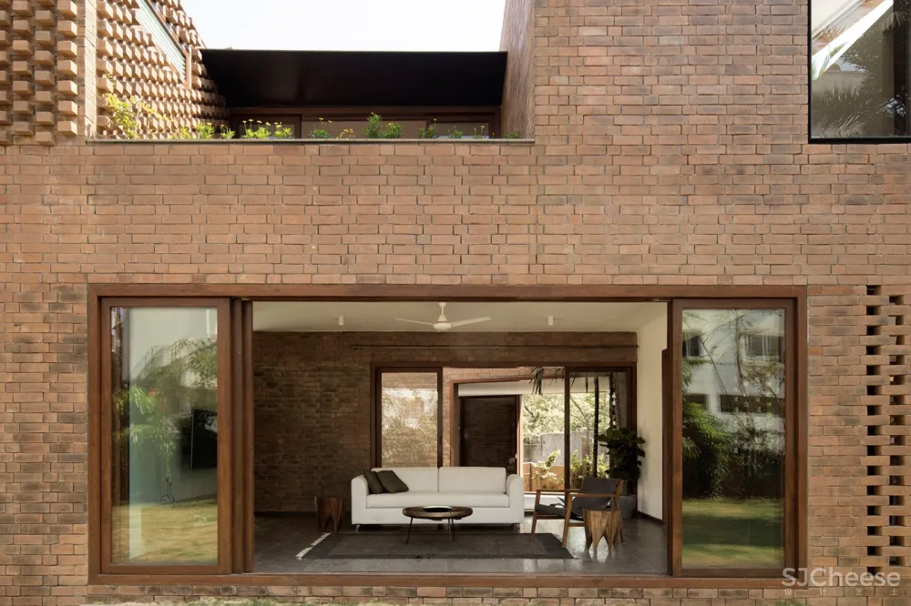 砖房住宅,印度 / CollectiveProject