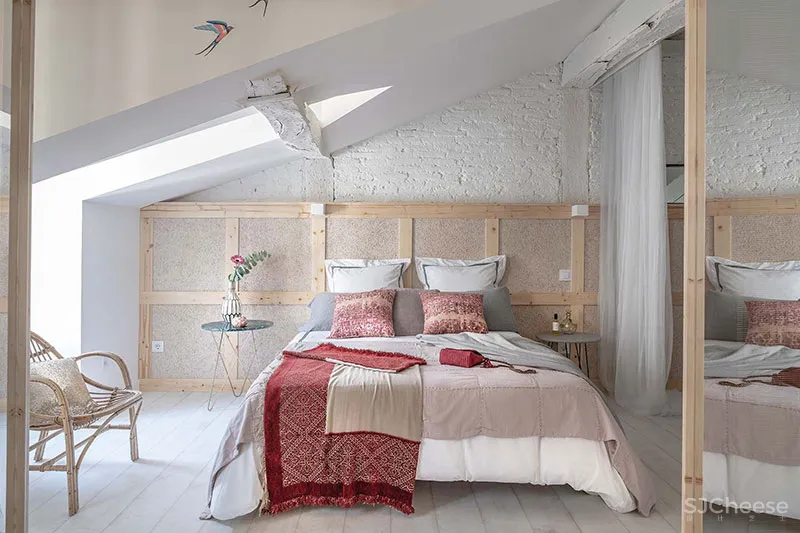 西班牙一间45平米迷人loft女孩公寓