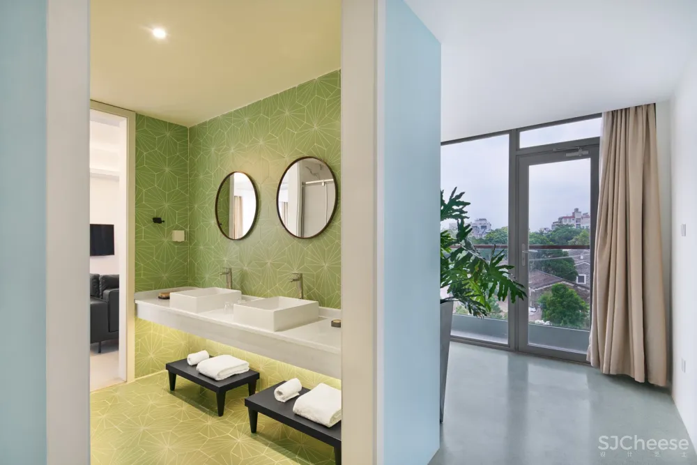 青骊拂晓酒店 / 间外建筑工作室