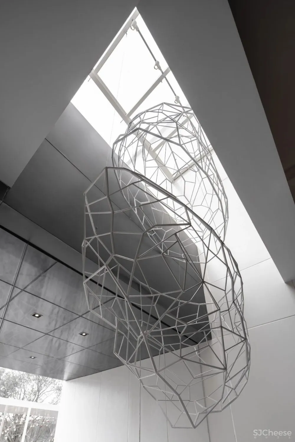 经典黑白灰营造典雅简奢空间