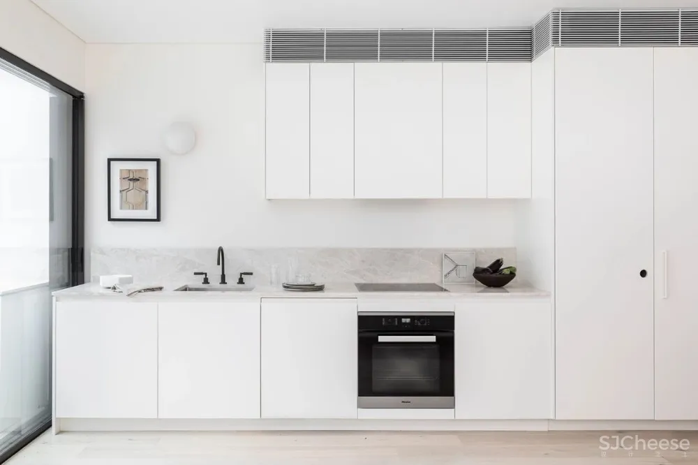 老房改造,留一面石头墙丨让家里更美