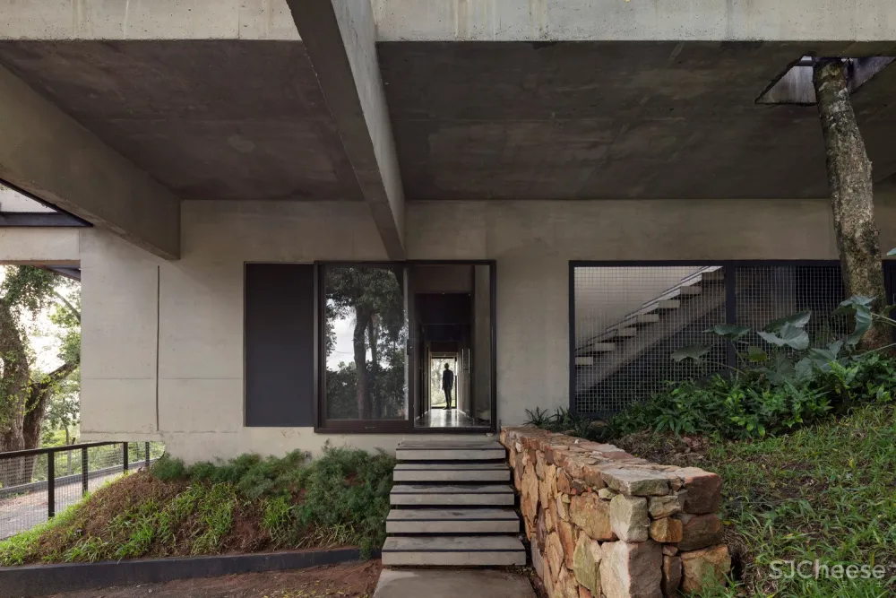 半坡之家,亦梁亦景 / BAUEN