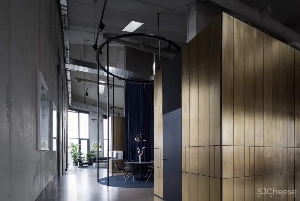 首发 | Alexander Volkov Architects:极简现代高级感莫斯科顶层办公室