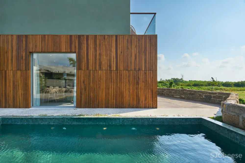 青骊拂晓酒店 / 间外建筑工作室