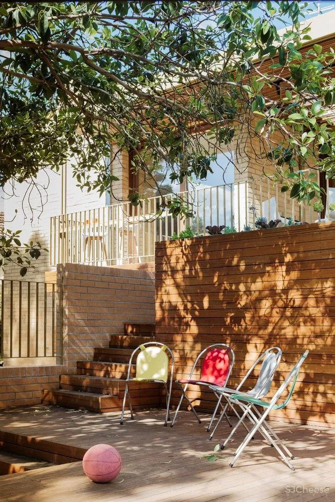 现代主义之家改造/ WOWOWA Architects